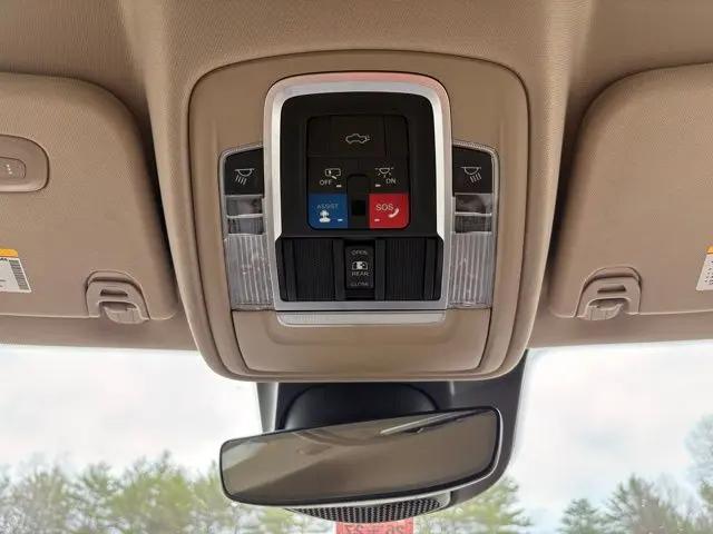 2021 Ram 1500 Laramie Crew Cab 4x4 5'7" Box