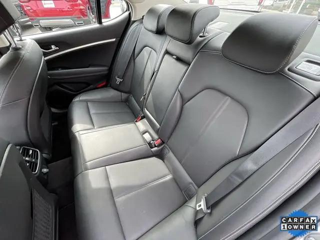 2023 Genesis G70 2.0T RWD