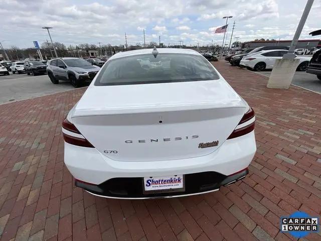 2023 Genesis G70 2.0T RWD
