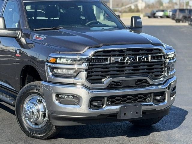 2026 Ram 3500 Tradesman Crew Cab 4x4 8 Box