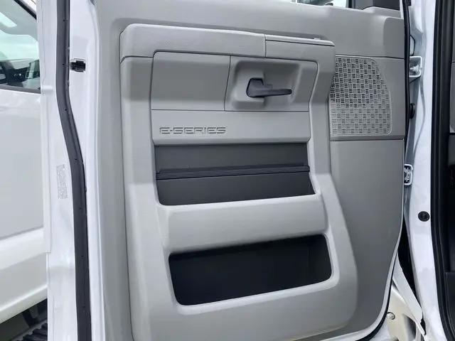 2026 Ford E-350 Cutaway E-Series Cutaway