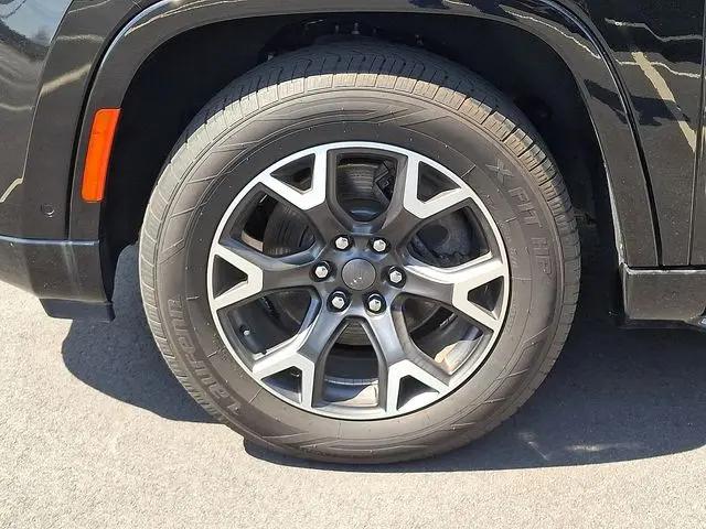 2023 Jeep Wagoneer Series III 4x2