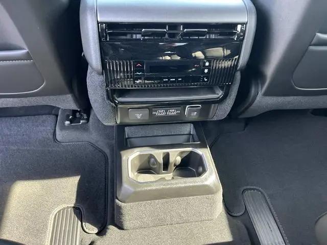 2026 Jeep Grand Wagoneer Limited Altitude 4x4