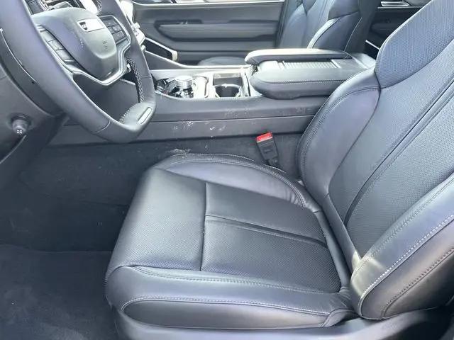 2026 Jeep Grand Wagoneer Limited Altitude 4x4