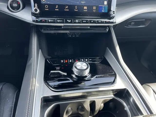 2026 Jeep Grand Wagoneer Limited Altitude 4x4