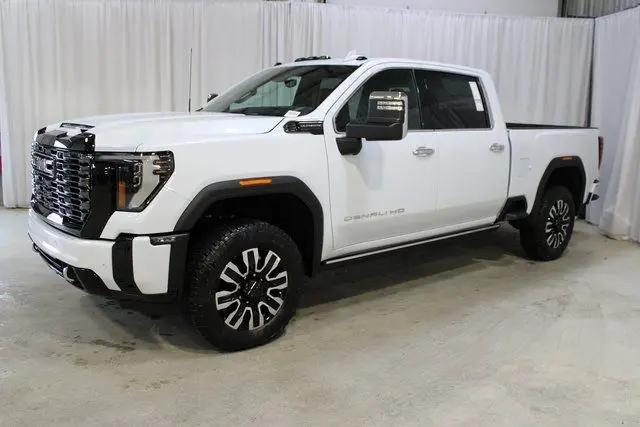 2026 GMC Sierra 2500HD Crew Cab, Standard Bed, Denali Ultimate, 4WD