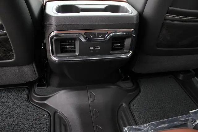 2026 GMC Sierra 2500HD Crew Cab, Standard Bed, Denali Ultimate, 4WD