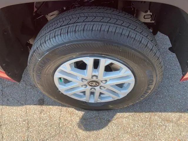 2026 Toyota Tundra SR5 CrewMax 5.5' Bed