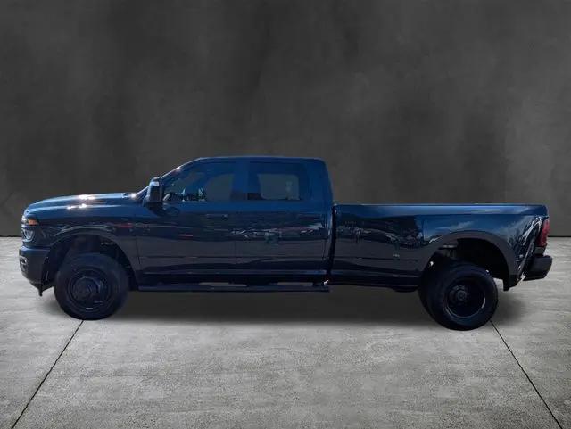 2026 Ram 3500 Tradesman Crew Cab 4x4 8' Box