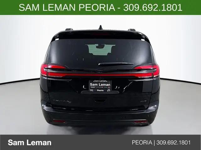 2026 Chrysler Pacifica Select AWD