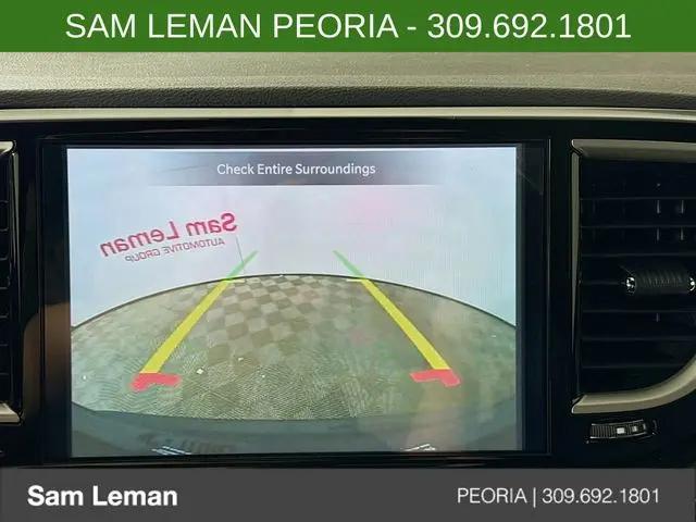 2026 Chrysler Pacifica Select AWD