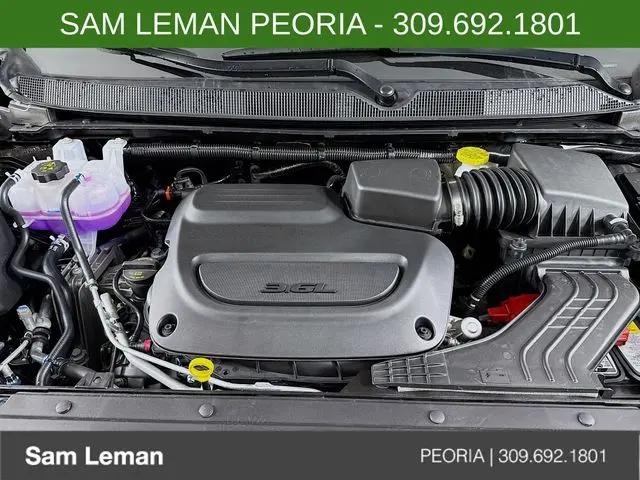 2026 Chrysler Pacifica Select AWD