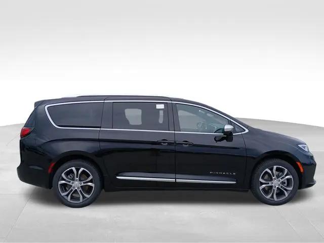 2026 Chrysler Pacifica Pinnacle AWD
