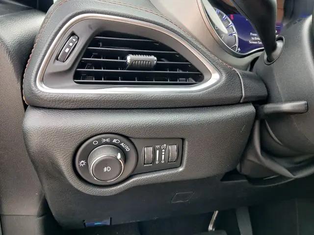 2026 Chrysler Pacifica Pinnacle AWD