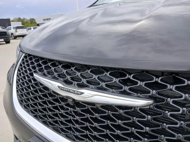 2026 Chrysler Pacifica Pinnacle AWD
