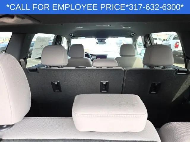 2026 GMC Acadia Elevation FWD