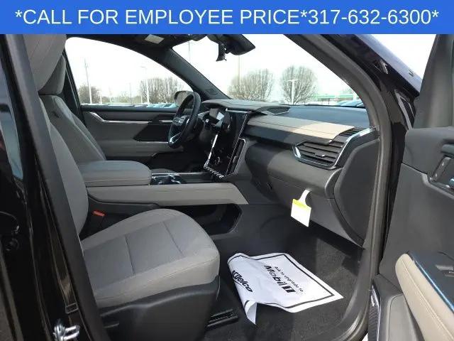 2026 GMC Acadia Elevation FWD