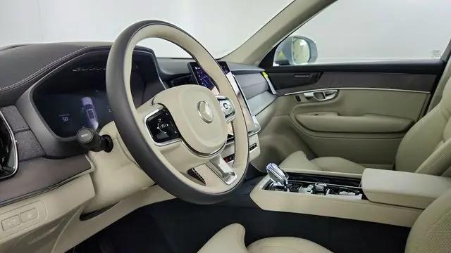 2026 Volvo XC90 Plug-In Hybrid Ultra, T8 AWD, Electric/Gasoline, Bright, 7 Seats
