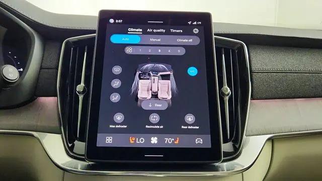 2026 Volvo XC90 Plug-In Hybrid Ultra, T8 AWD, Electric/Gasoline, Bright, 7 Seats