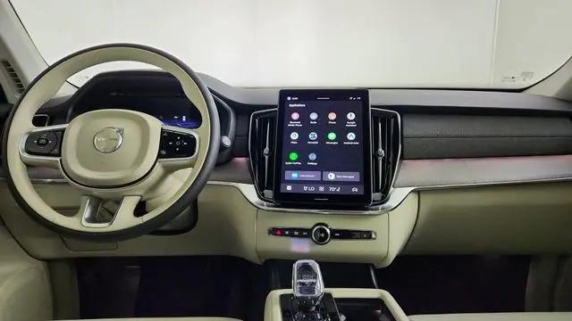2026 Volvo XC90 Plug-In Hybrid Ultra, T8 AWD, Electric/Gasoline, Bright, 7 Seats
