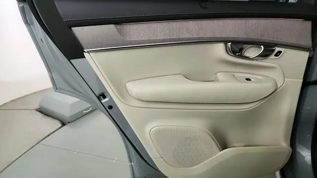 2026 Volvo XC90 Plug-In Hybrid Ultra, T8 AWD, Electric/Gasoline, Bright, 7 Seats