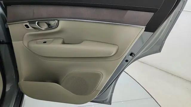 2026 Volvo XC90 Plug-In Hybrid Ultra, T8 AWD, Electric/Gasoline, Bright, 7 Seats