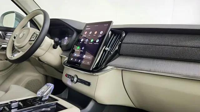 2026 Volvo XC90 Plug-In Hybrid Ultra, T8 AWD, Electric/Gasoline, Bright, 7 Seats