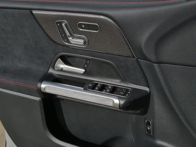 2026 Mercedes-Benz GLB 4MATIC