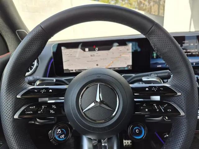 2026 Mercedes-Benz GLB 4MATIC