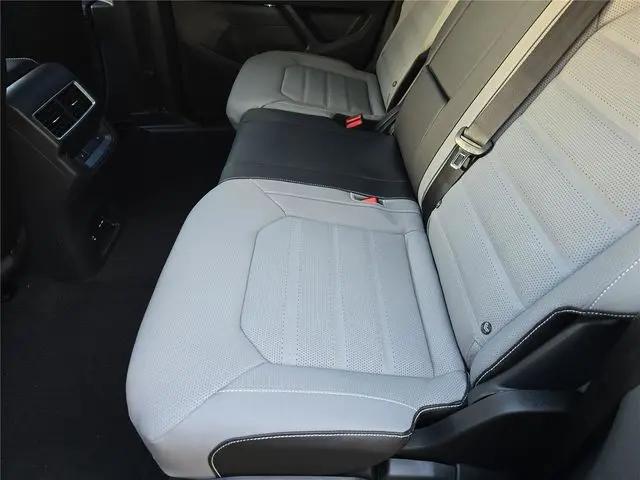 2026 Volkswagen Atlas Cross Sport SEL