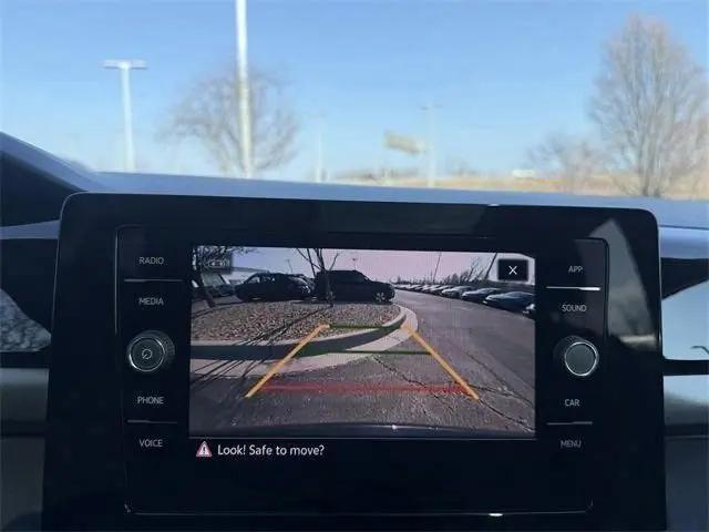 2026 Volkswagen Taos SE Black