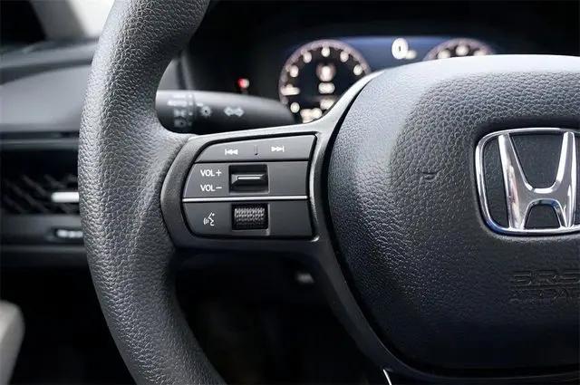 2025 Honda Accord Sedan SE