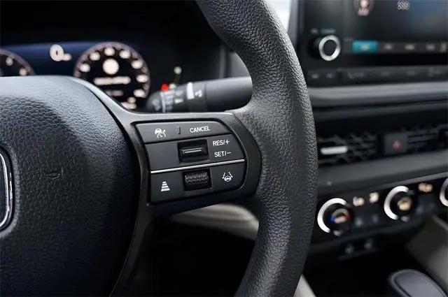 2025 Honda Accord Sedan SE