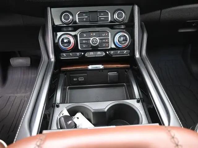 2023 GMC Yukon 4WD Denali Ultimate
