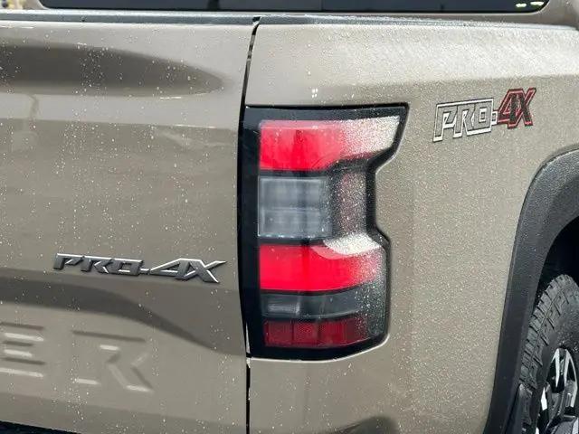2023 Nissan Frontier Crew Cab PRO-4X 4x4