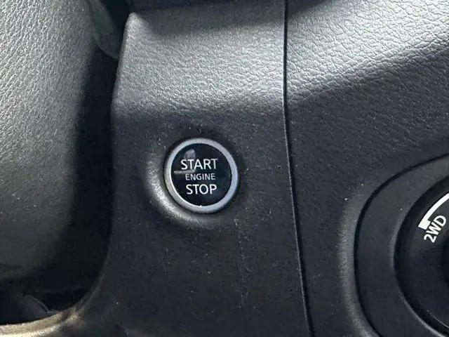 2023 Nissan Frontier Crew Cab PRO-4X 4x4