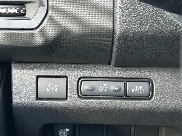2023 Nissan Frontier Crew Cab PRO-4X 4x4