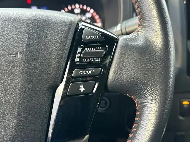 2023 Nissan Frontier Crew Cab PRO-4X 4x4