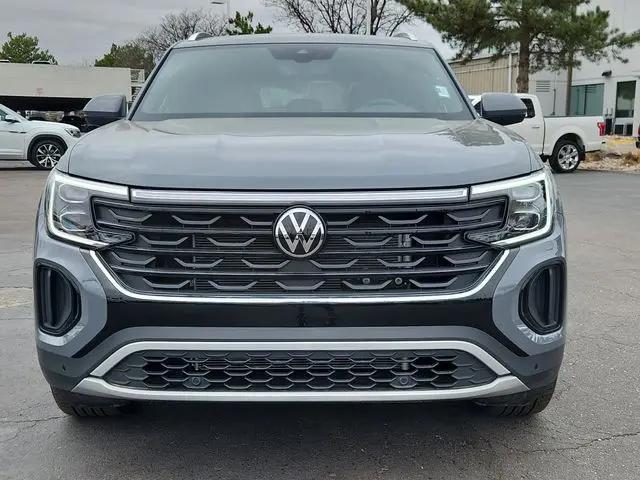 2026 Volkswagen Atlas Cross Sport SE with Technology