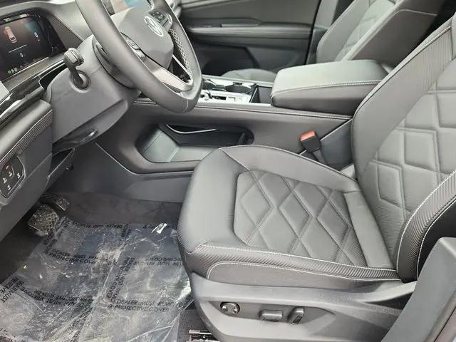 2026 Volkswagen Atlas Cross Sport SE with Technology