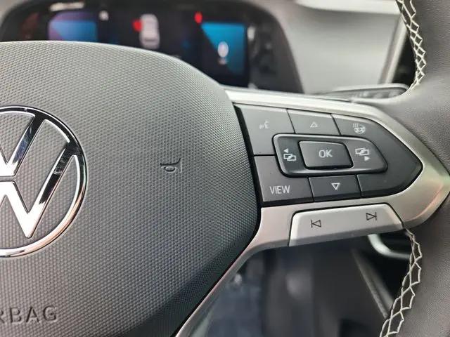 2026 Volkswagen Atlas Cross Sport SE with Technology