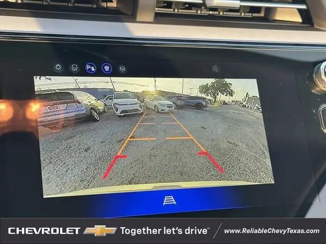 2027 Chevrolet Bolt LT FWD