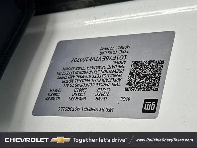 2027 Chevrolet Bolt LT FWD