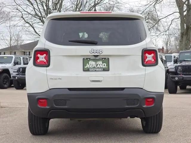 2023 Jeep Renegade Latitude 4x4