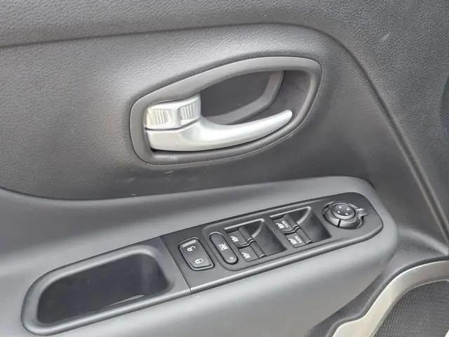 2023 Jeep Renegade Latitude 4x4