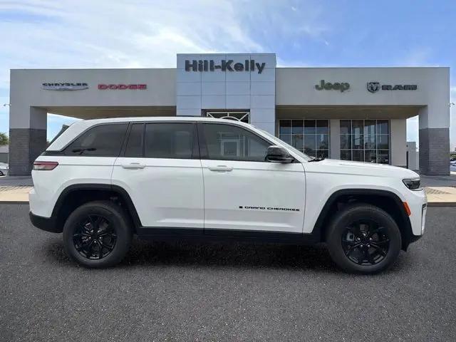 2026 Jeep Grand Cherokee Altitude 4x2