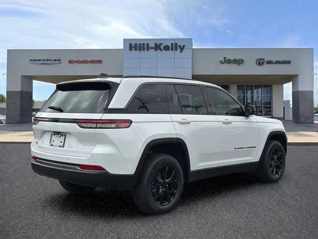 2026 Jeep Grand Cherokee Altitude 4x2
