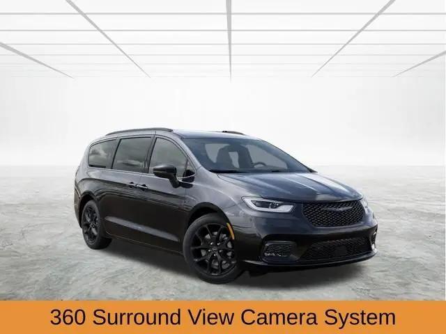 2026 Chrysler Pacifica Select AWD
