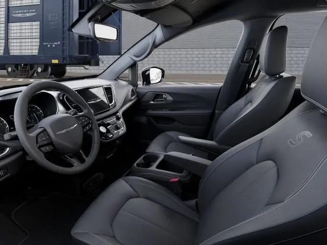 2026 Chrysler Pacifica Select AWD