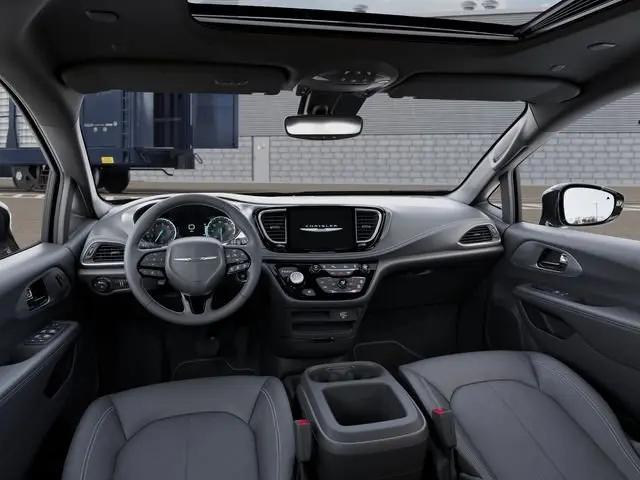 2026 Chrysler Pacifica Select AWD